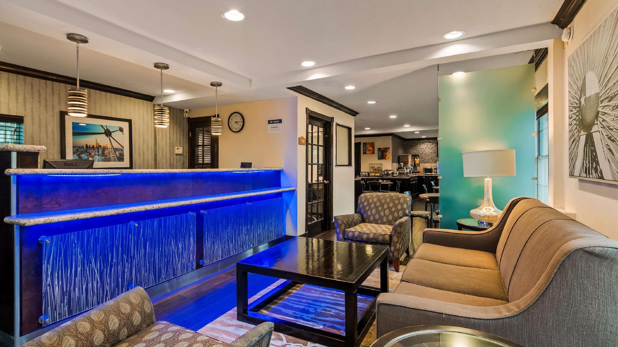 Quality Inn & Suites Dallas-Cityplace エクステリア 写真